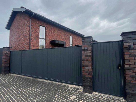 Таунхауси з каміном поруч з лісом. Горенка! Горенка