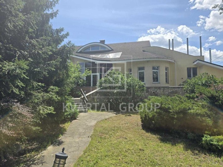 БЕЗ КОМІСІЇ БУДИНОК з ремонтом+ БАСЕЙН. 2поверхи. Площа 376м2.15 соток - фото 1