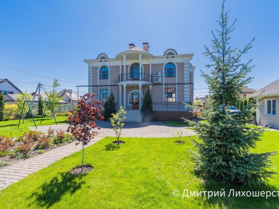 продам дом с. Гора 407м + летник + дом прислуги 18 сот Бассейн Сад Кедина Гора