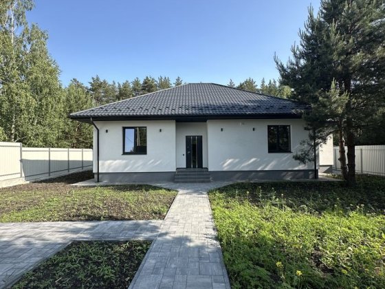 Просторий одноповерховий будинок з ремонтом та терасою Дмитровка