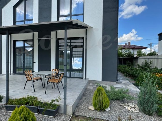 Продам Будинок 186м2,дизайнерськийРЕМОНТ,3 спальні,с.Гора,10кмКиїв Кедина Гора