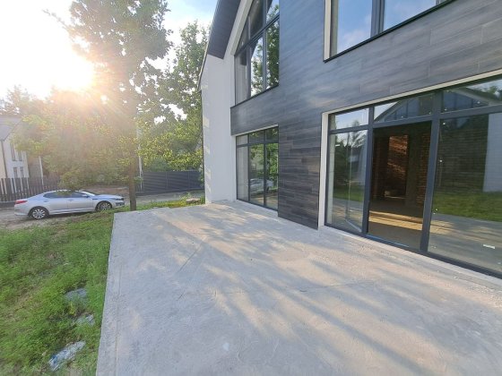 Київ київська обл , дмитрівка крутий  котедж , вільного планування Дмитровка