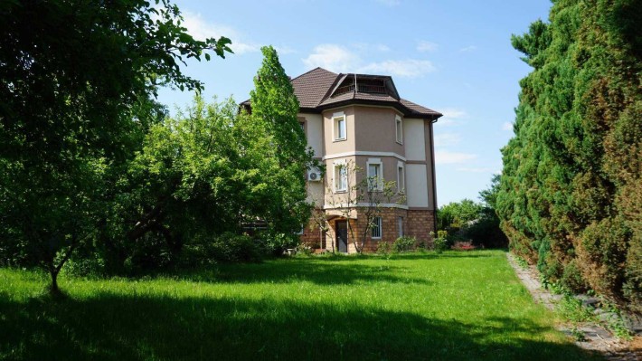 Продаж будинок 575 кв.м. Зазим'я, Броварського р-н. - фото 1