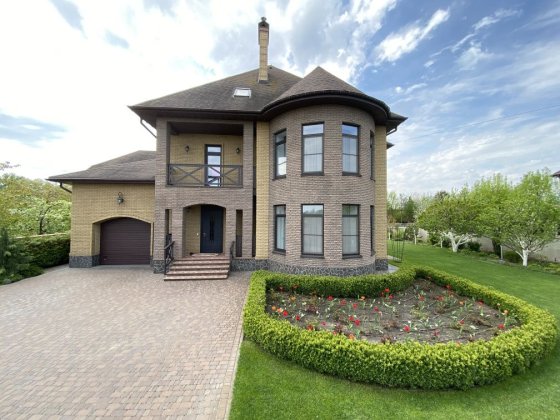 Продаж сучасного будинку з каміном і мармуровими сходами село Зазим'я Зазимье