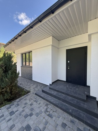 Якісний будинок 110 м² у с. Іванковичі, поруч ліс, озеро і школа - фото 1