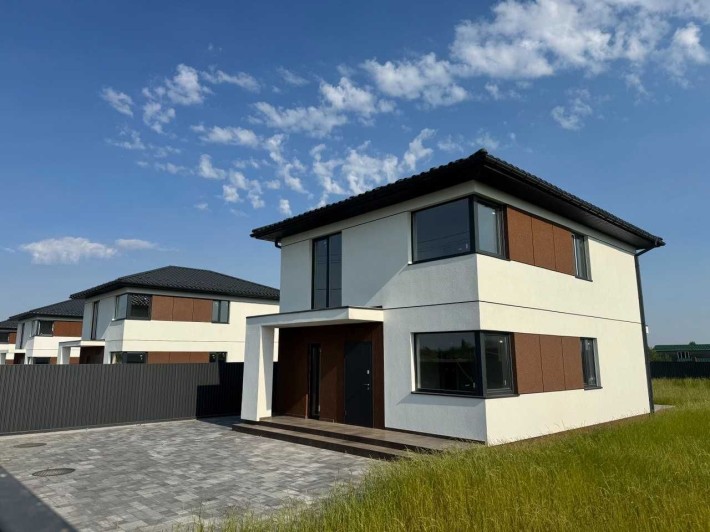 Терміново продам двоповерховий будинок 120 м2 Красилівка Є-Оселя без % - фото 1