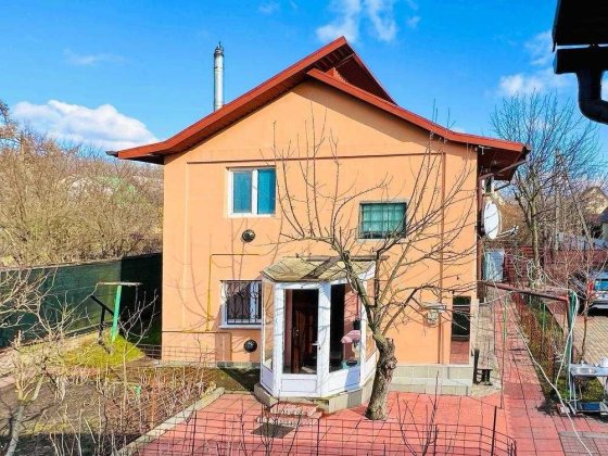 Круглик. Продам жилий дім. Газ,камін,баня. Ліс,озеро. м.Теремки 10хв Круглик