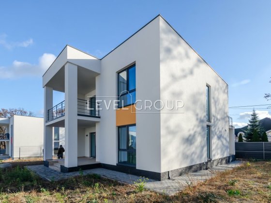 Продаж будинку з ремонтом в Іванковичах 151 м.кв. КМ "Country Love" Иванковичи