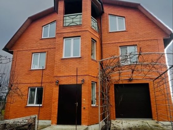 Продажа дома Вышгородский район с.Лебедевка ,лес .Без% Лебедівка