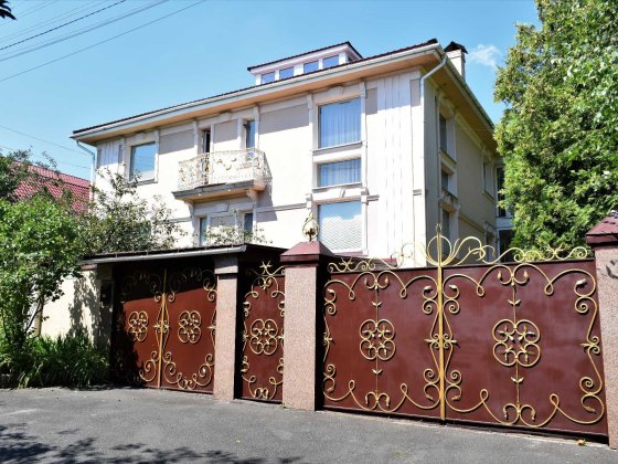 Продаж будинку 340 м² 12 соток, Малютянка, Сертифікат,  Відео огляд Малютянка