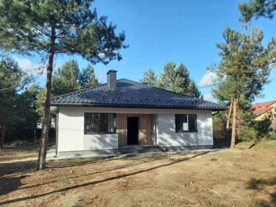 Продаж готового будинку 108 м2 та 8 соток землі на етапі будівництва! Малютянка