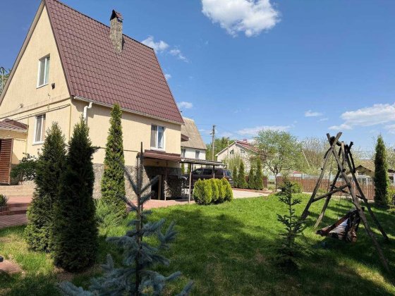 Продам будинок з ремонтом та підвалом, ліс поруч — село Музичі Музичі