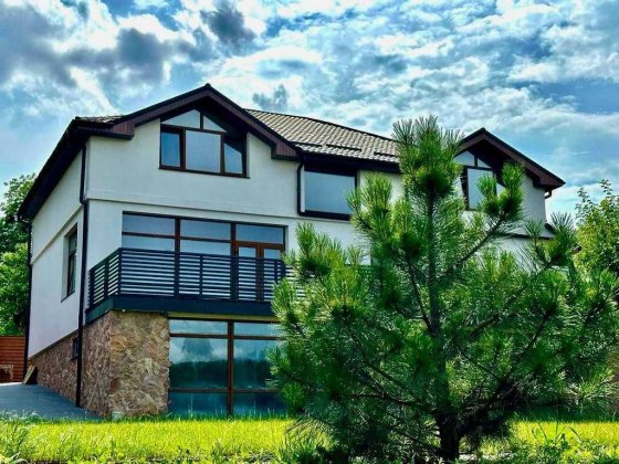 Продаж будинку 450 м2 Музичі Земельна ділянка 10 с. з виходом до озера Музичі