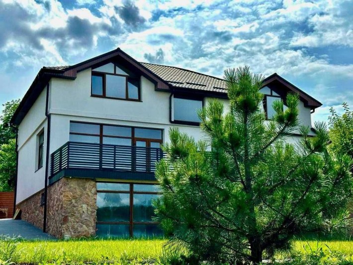 Продаж будинку 450 м2 Музичі Земельна ділянка 10 с. з виходом до озера - фото 1