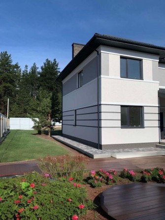 НовийБудинок з ремонтом 190 кв.м 11 сот. 30 кВт світло 18 км від Києва - фото 1