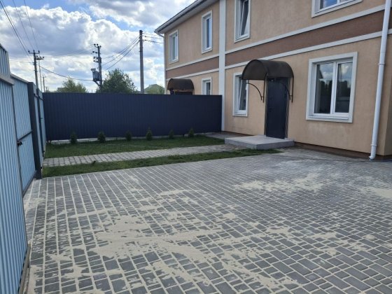 Будинок/дуплекс 94 м.кв  с.Нове(Боярка) від власника Єоселя Новое