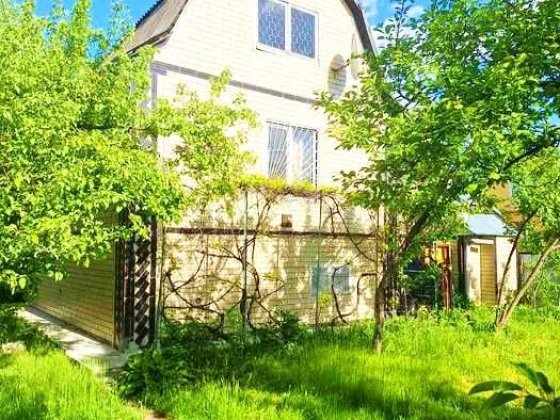 Продам дачу с. Нові Безрадичі. Гараж,сад,ліс,озеро Нові Безрадичі