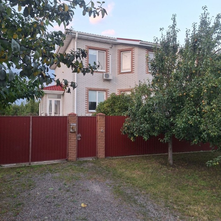 Продаж будинку - Дуплекс м. Бровари — вул. Покровська, 31 - фото 1