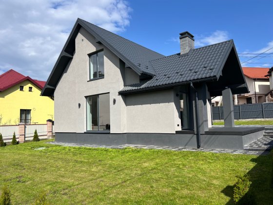 Продається котедж в місті Івано-Франківськ з ремонтом Ивано-Франковск