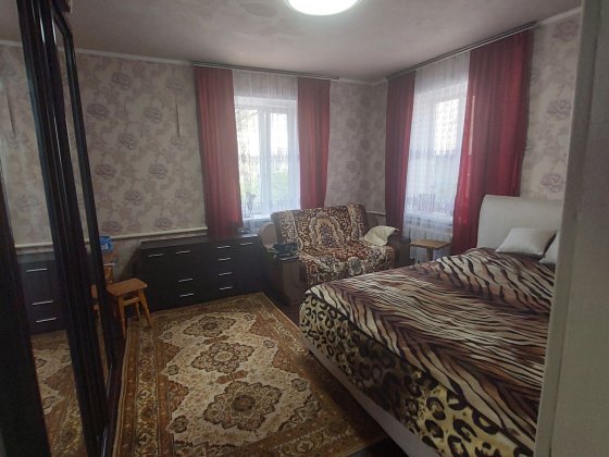 Продам окремий будинок в районі Інтерната! Бровари