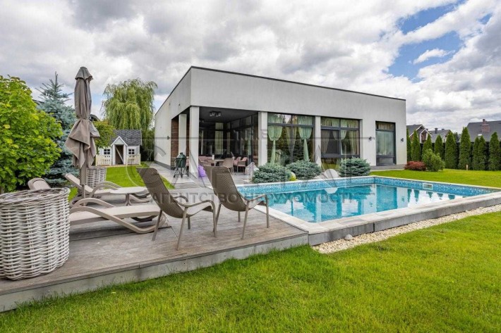 Продаж будинок КОМФОРТ КМ AZIMUT DIAMOND CLUB Нові Безрадичі Сонячна - фото 1