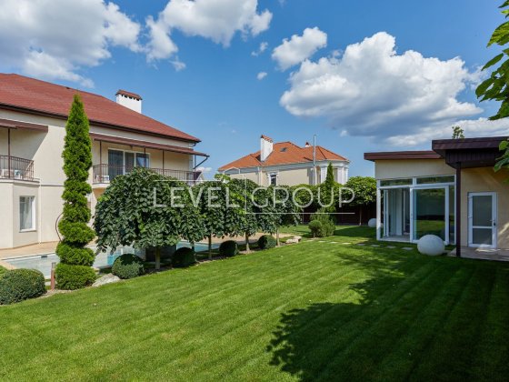 Продаж будинку з бассейном та фруктовим садом! Михайлівська-Рубежівка. Михайлівка-Рубежівка