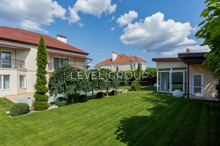 Продаж будинку з бассейном та фруктовим садом! Михайлівська-Рубежівка. - фото 1