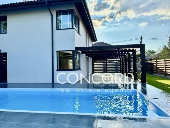 ТЕРМІНОВО! Будинок в КМ "Міжріччя". Село Осещина, Перша вул., 1 Осещина