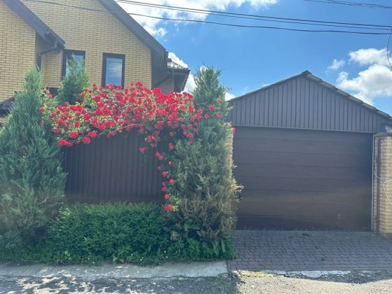 Продається будинок в КМ Вишневий Хуторок, від власника. Петропавлівське