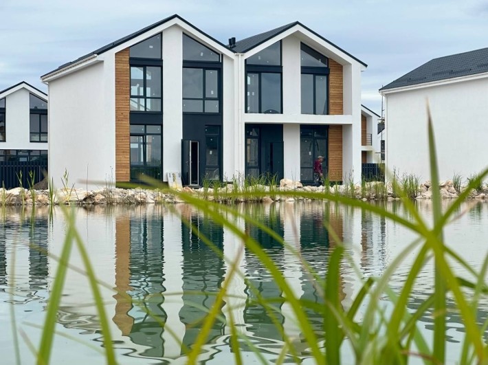 Продаж дуплексу біля озера в розстрочку на 1 р. Поруч,р. Десна. - фото 1