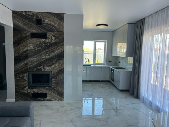 Власник  Продаж будинку з ремонтом та технікою в с.Путрівка - фото 1