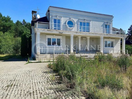 Продажа будинку. Проців. 25 соток. 7 кімнат. Басейн. Вихід в Ліс Процев