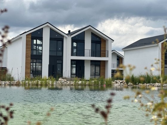 Будинок дуплекс 95 кв.м з видом на ставок. Розстрочка Пухівка