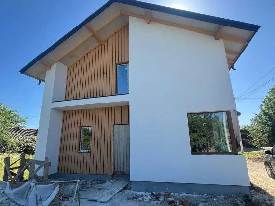 продажу будинку поруч з ТЦ Арсен Івано-Франківськ