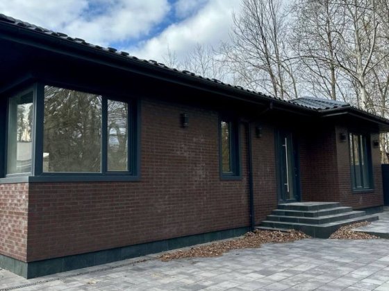 Продаж одноповерхового будинку у Лісовій Бучі, 7 соток, керамоблок Буча