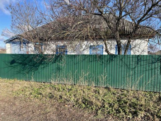 Без %%% Продаж будинку з землею в центрі с. Семиполки Семиполки