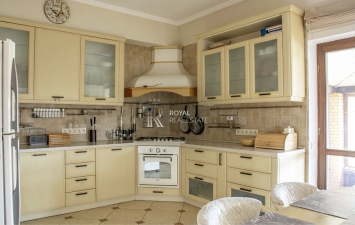 Продажа дома, Романков, Обуховский район, Сосновая, 295м2 - фото 1