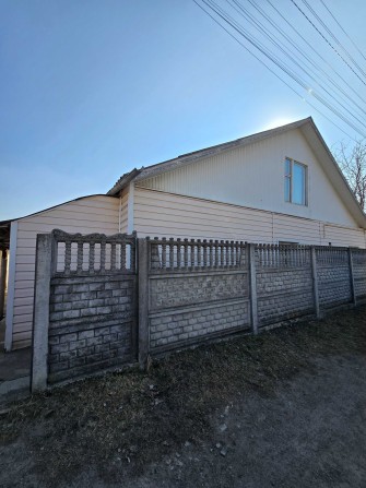 Терміновий Продаж будинку в центрі села Фурси - фото 1