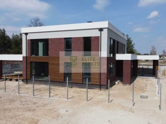 Продаж сучасного будинку 300 м² + 39 соток в сосновому лісі Хотянівка