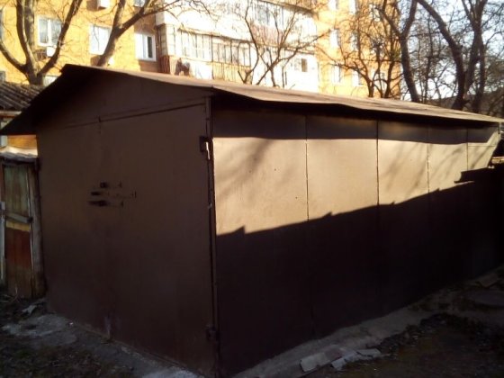 Оренда гаража без ями і без світла.