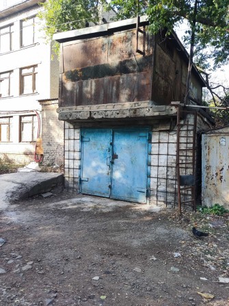 Сдам продам теплый гараж на 98 с зарядкой под эл.м. с тарифом н. - фото 1