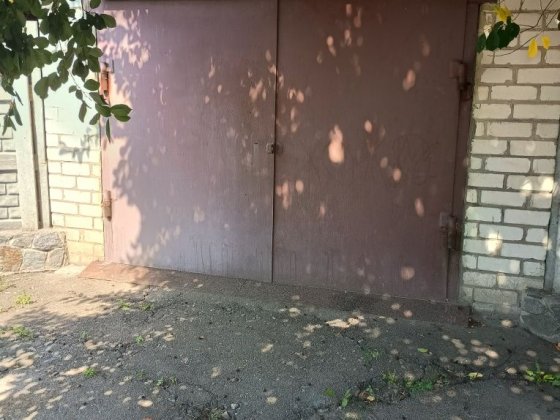 Здається капітальний гараж з ямою Черкаси