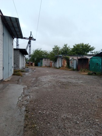 Можно под бизнес или ставить авто! Аренда 2х гаражей Осенняя Косиора - фото 1