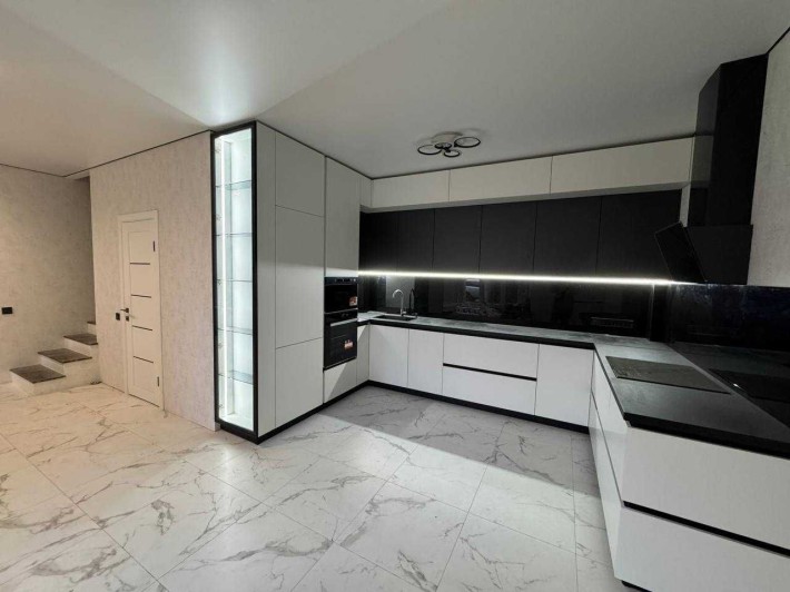 Продаж таунхауса - фото 1