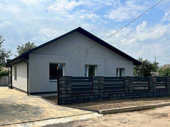 Продам будинок 105 м² з ремонтом і терасою в Луцьку Луцьк