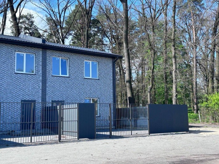 Готовий таунхаус м. Буча (в.Києво-Мироцька), газ, окремий двір 50000 $ - фото 1