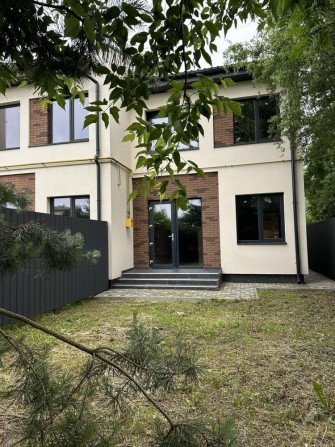 Кутовий Таунхаус з газом. Ділянка 5 соток - фото 1