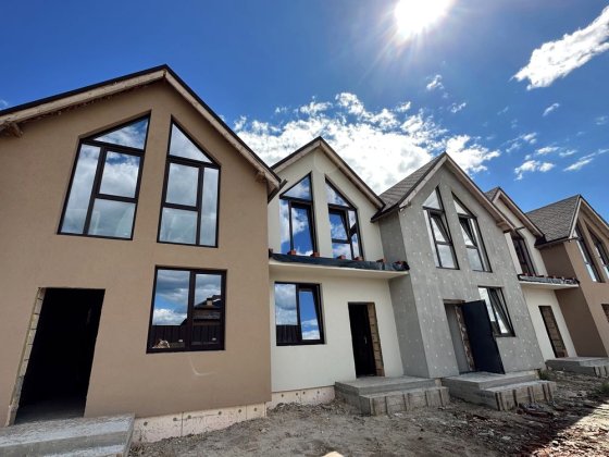 Продам 2-пов. Таунхаус 100 м² від власника (з документами), під Києвом Шевченкове