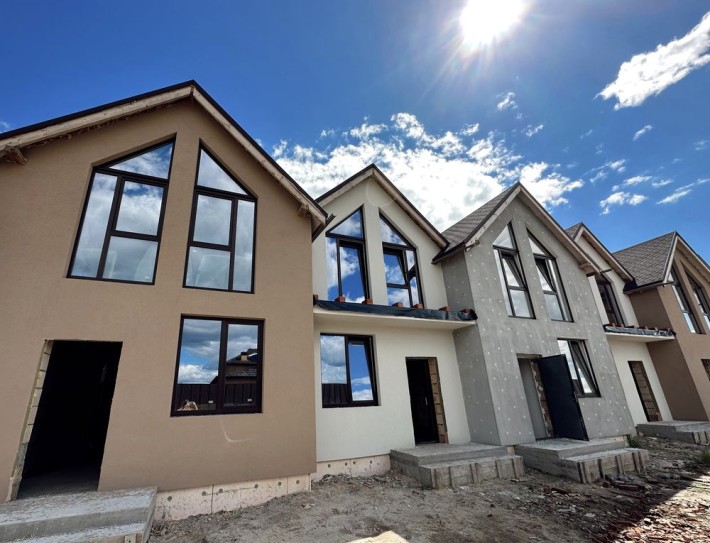 Продам 2-пов. Таунхаус 100 м² від власника (з документами), під Києвом - фото 1