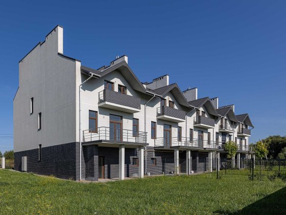 Продаж котеджу з великою ділянкою 10 сот. Сокільники вул. Шептицького Сокольники